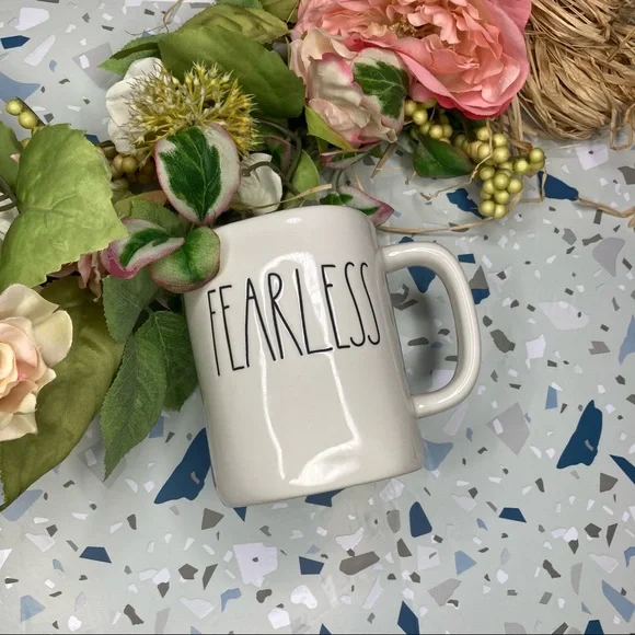 NWOT Rae Dunn FEARLESS Mug Cup - Picture 5 of 5